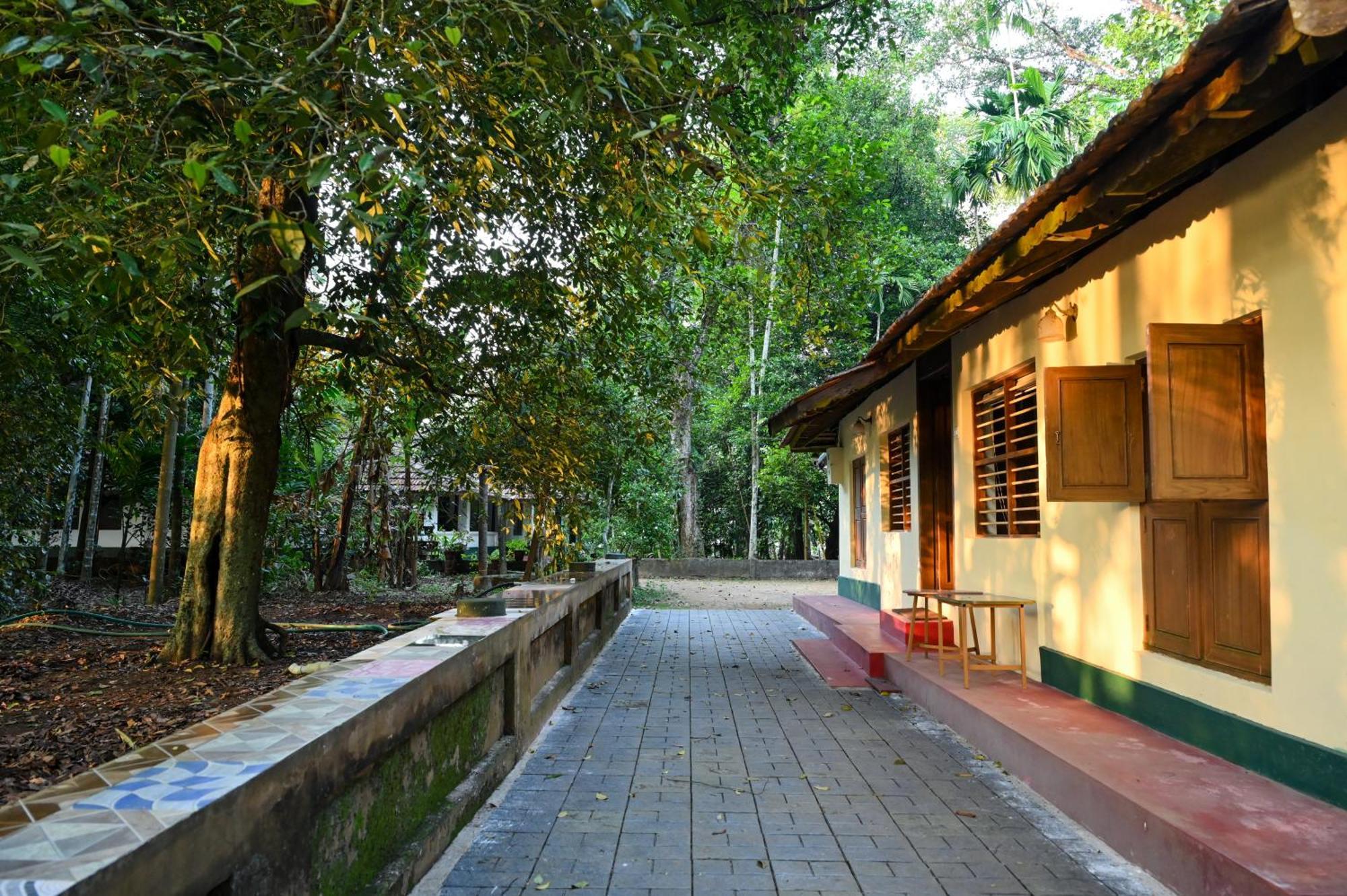 The Mana-Heritage Stay - Chengazhimattam Mana Kottayam Exterior foto